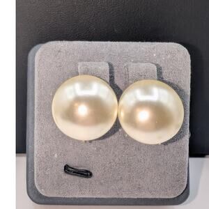 Vintage Richelieu Silver Tone Faux Pearl Screw Back Earrings